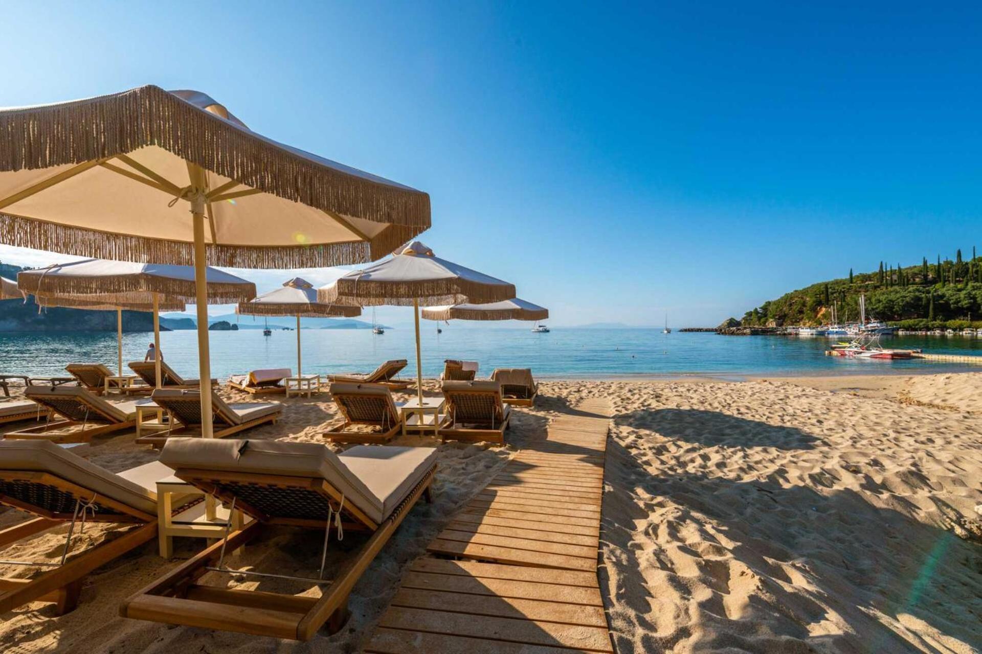 Eterrano Seaside Retreat Hotel Parga Buitenkant foto